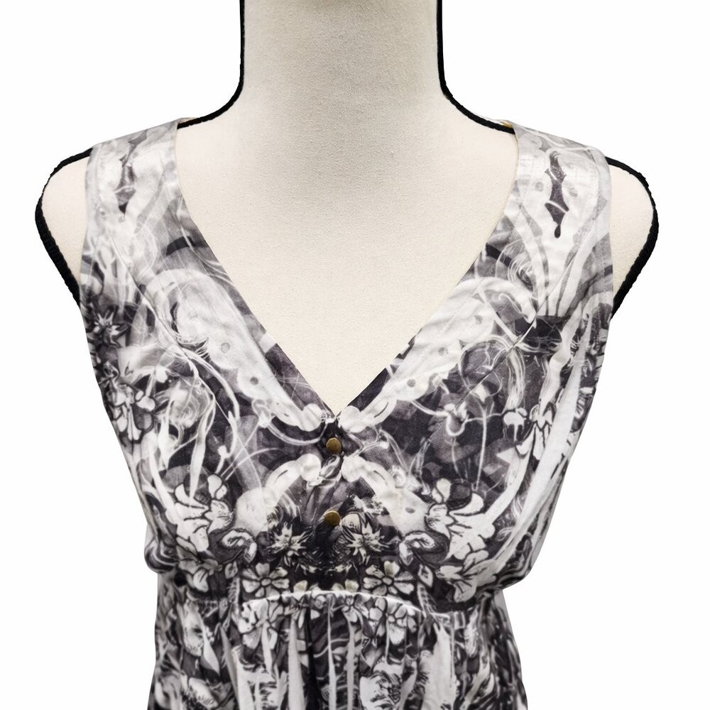 APT. 9 Gray Floral Sleeveless Blouse Size M V-Neck Lightweight Career Top - Picture 4 of 7